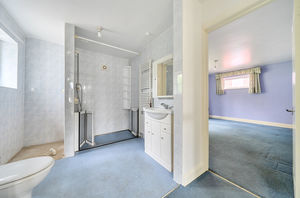 Ground floor shower room- click for photo gallery